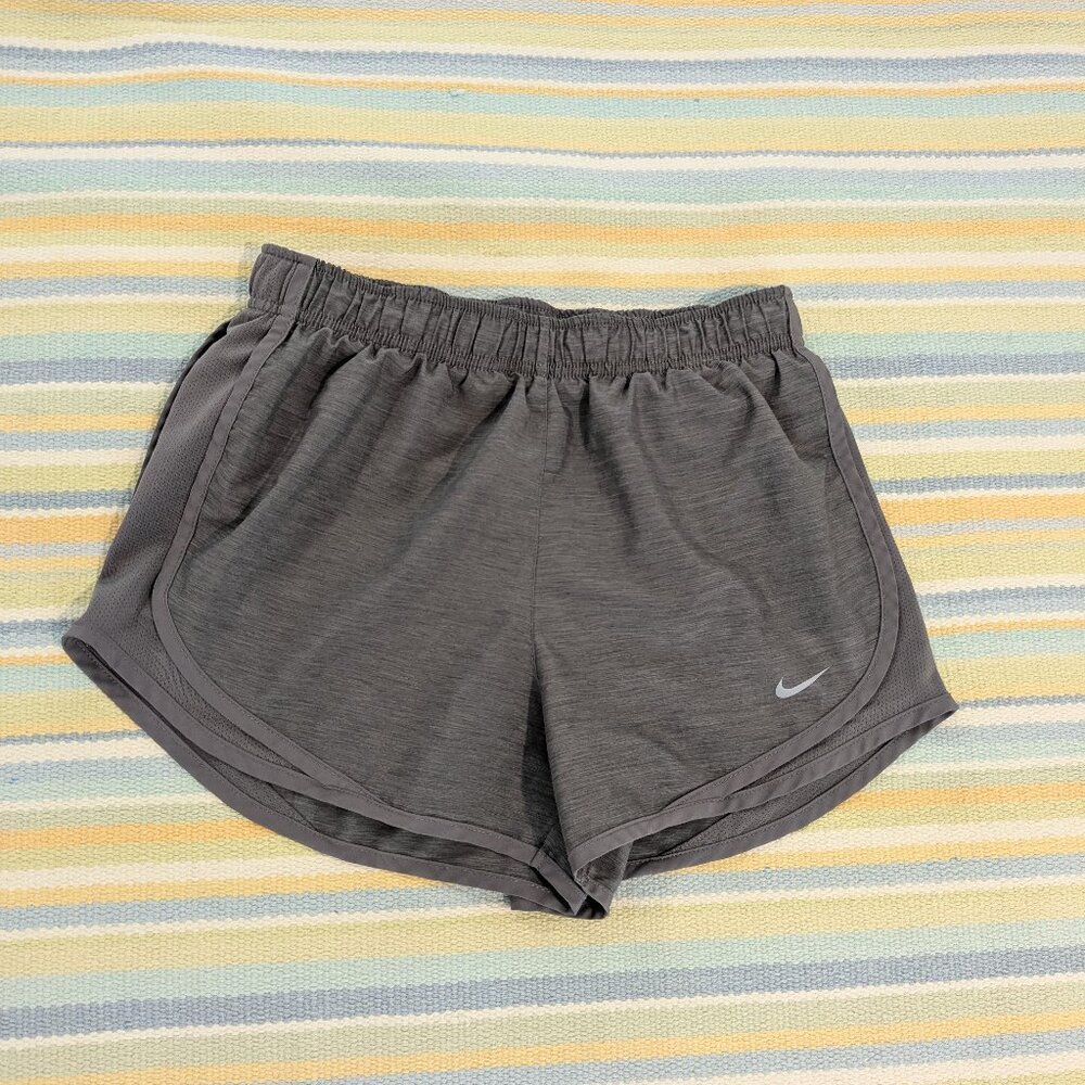 ⭐ Nike Gray Tempo Athletic Shorts Size Small